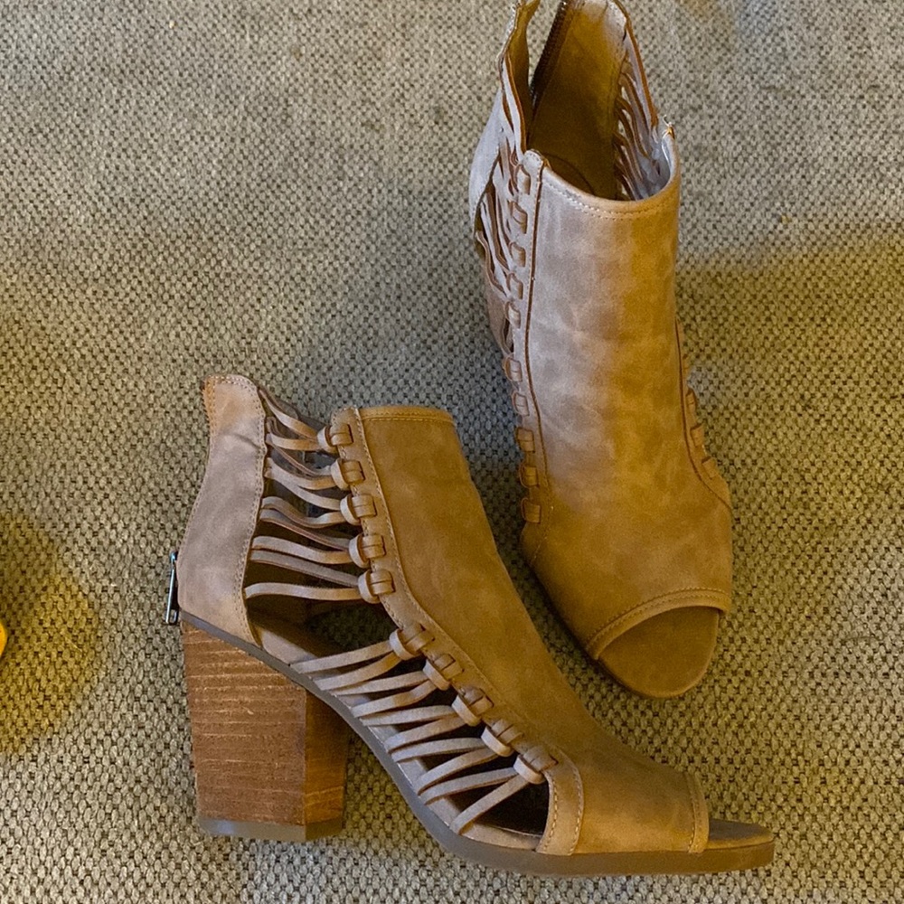 Sugar chunky heel ankle boot